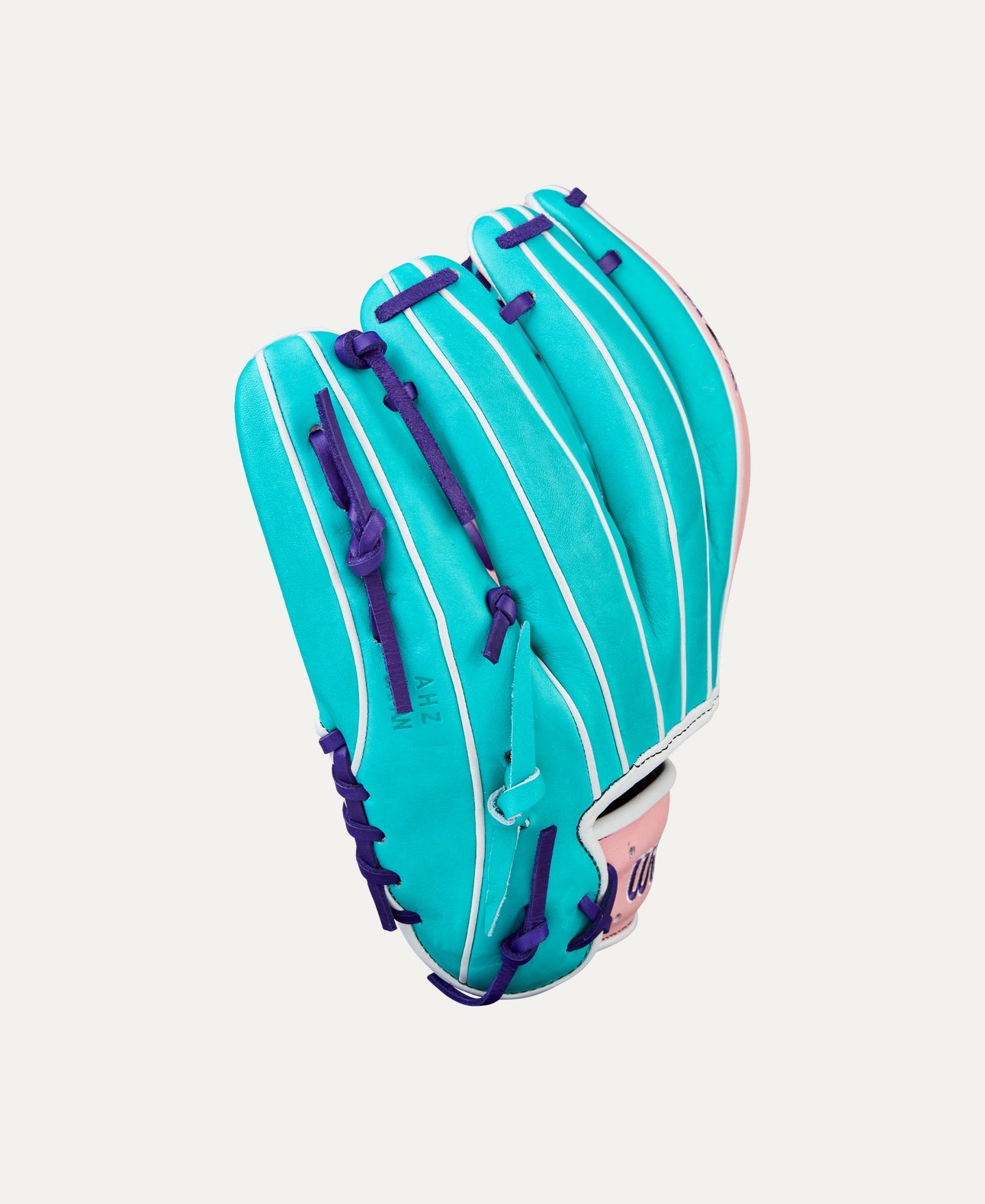An 11.5” infield glove with Pink & Teal Pro Stock® Select leather for work at second base, third base or shortstop.
